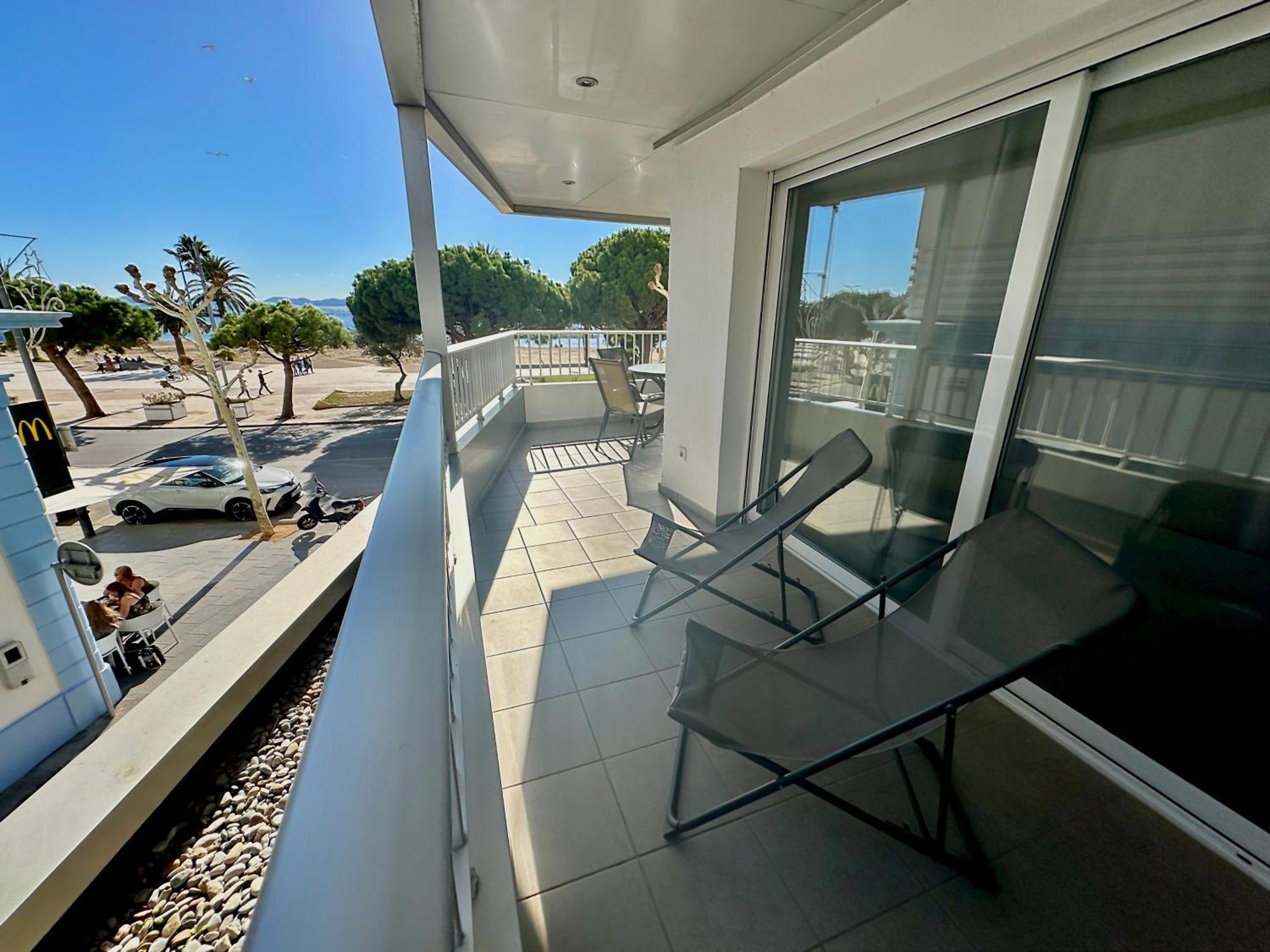Sea View 2habitaciones Apartment *